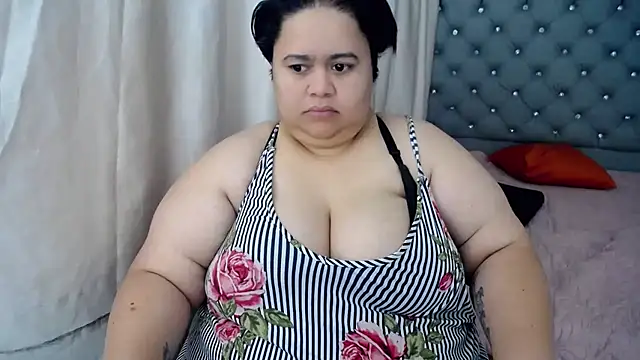 Snapshot of hotlesby4uxxx chatting on 01.15.25 hotlesby4uxxx online show from 01.15.25