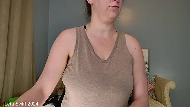 Snapshot of LeiaSwift chatting on 12.09.24 LeiaSwift online show from 12.09.24