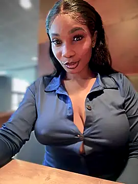   Nessa   online show from 10.03.25