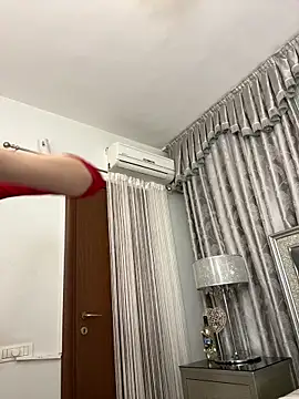 Snapshot of IrisBlues chatting on 09.16.25 IrisBlues online show from 09.16.25