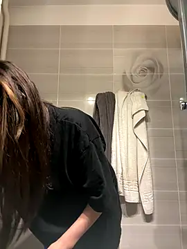 Snapshot of IrisBlues chatting on 11.03.25 IrisBlues online show from 11.03.25