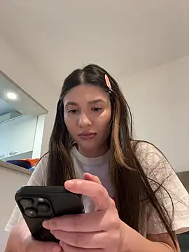 Snapshot of IrisBlues chatting on 11.05.25 IrisBlues online show from 11.05.25