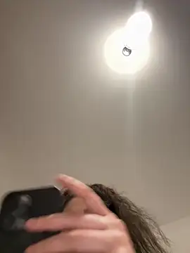 Snapshot of IrisBlues chatting on 11.06.25 IrisBlues online show from 11.06.25