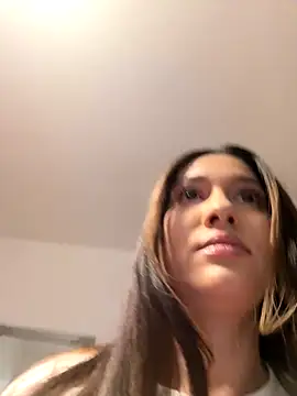 Snapshot of IrisBlues chatting on 11.19.25 IrisBlues online show from 11.19.25