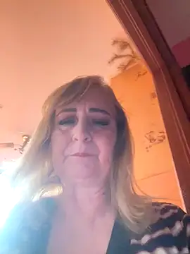 Snapshot of Irina2909@xh chatting on 10.23.25 Irina2909xh online show from 10.23.25