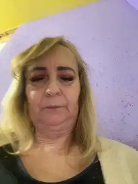 Snapshot of Irina2909@xh chatting on 10.29.25 Irina2909xh online show from 10.29.25