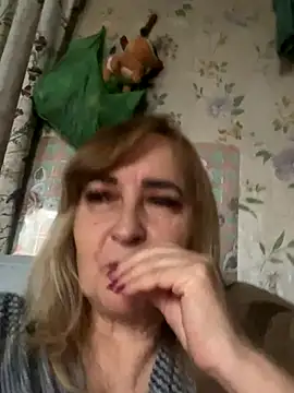 Snapshot of Irina2909@xh chatting on 11.08.25 Irina2909xh online show from 11.08.25