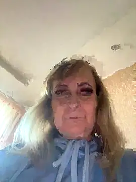 Snapshot of Irina2909@xh chatting on 11.19.25 Irina2909xh online show from 11.19.25