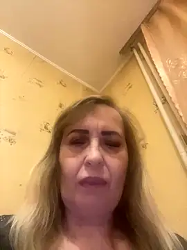 Snapshot of Irina2909@xh chatting on 11.30.25 Irina2909xh online show from 11.30.25