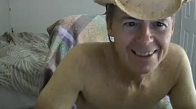 Snapshot of nakeedcowboi65 chatting on 01.28.25 nakeedcowboi65 online show from 01.28.25