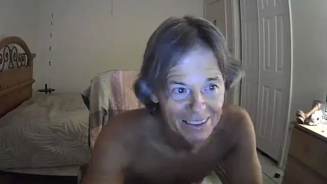 nakeedcowboi65 online show from 06.12.26