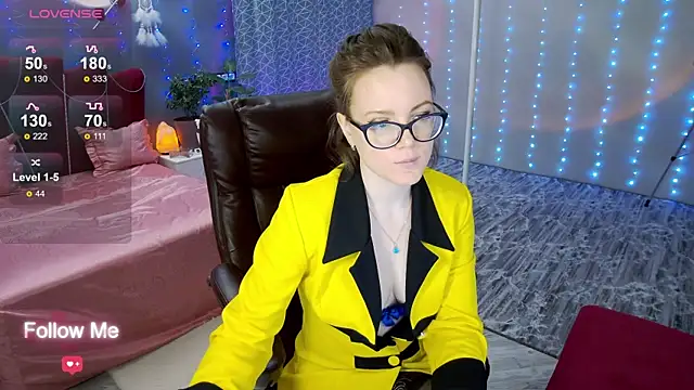 AngelaWhiti online show from 01.08.25