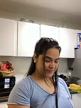 Snapshot of Maria_ruiz chatting on 01.01.25 Maria ruiz online show from 01.01.25