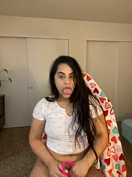 Snapshot of Maria_ruiz chatting on 02.25.25 Maria ruiz online show from 02.25.25