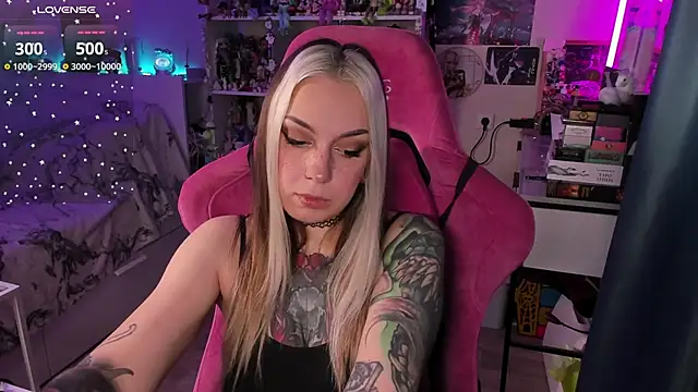 ChloeKohaku online show from 12.19.25