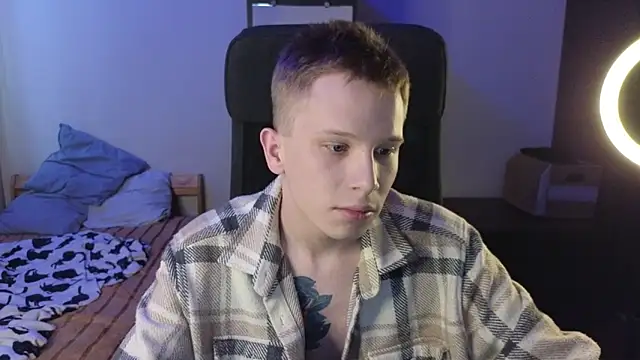 Snapshot of arlekincrop chatting on 02.22.26 arlekincrop online show from 02.22.26