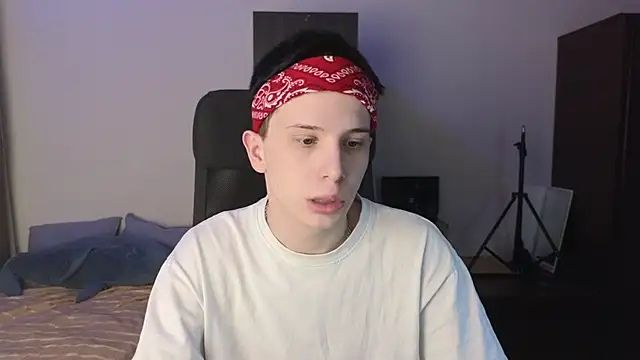 Snapshot of arlekincrop chatting on 03.10.26 arlekincrop online show from 03.10.26