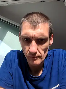 Snapshot of maciej chatting on 05.31.26 maciej online show from 05.31.26