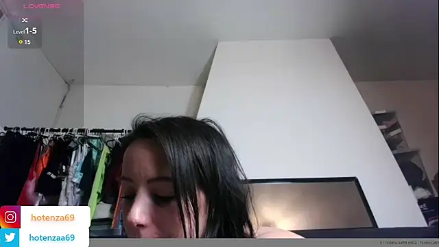 Hotenza69 online show from 03.03.25