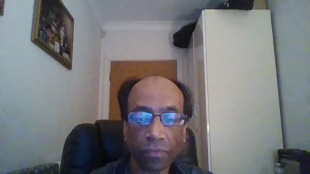 Snapshot of rauncher1 chatting on 02.03.25 rauncher1 online show from 02.03.25