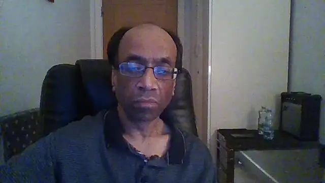 Snapshot of rauncher1 chatting on 02.07.25 rauncher1 online show from 02.07.25