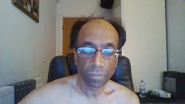 Snapshot of rauncher1 chatting on 09.16.25 rauncher1 online show from 09.16.25