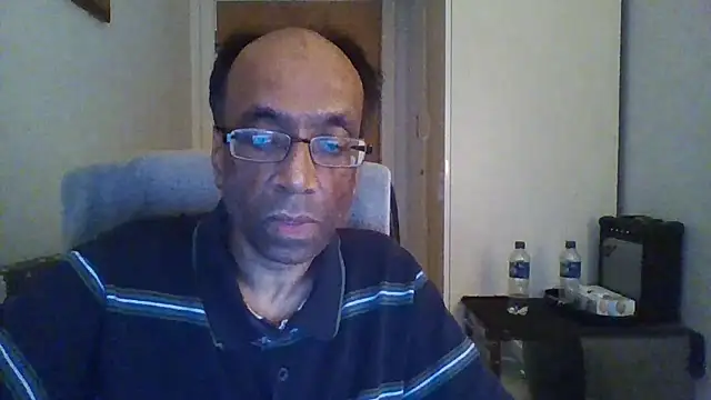 Snapshot of rauncher1 chatting on 10.09.25 rauncher1 online show from 10.09.25