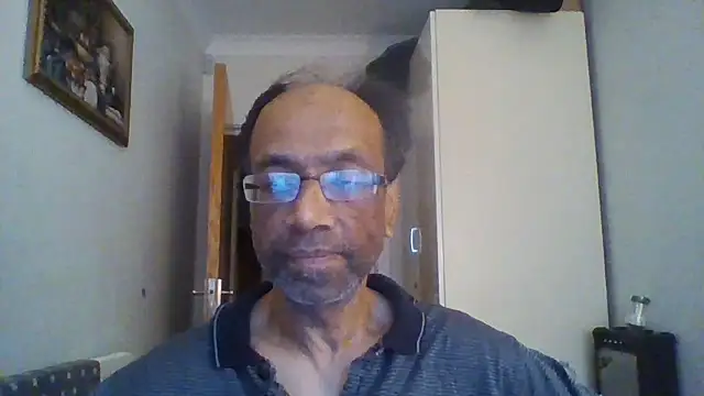 Snapshot of rauncher1 chatting on 11.02.25 rauncher1 online show from 11.02.25