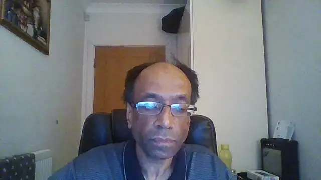 Snapshot of rauncher1 chatting on 11.24.25 rauncher1 online show from 11.24.25