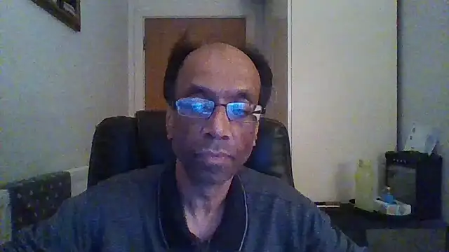 Snapshot of rauncher1 chatting on 11.24.25 rauncher1 online show from 11.24.25