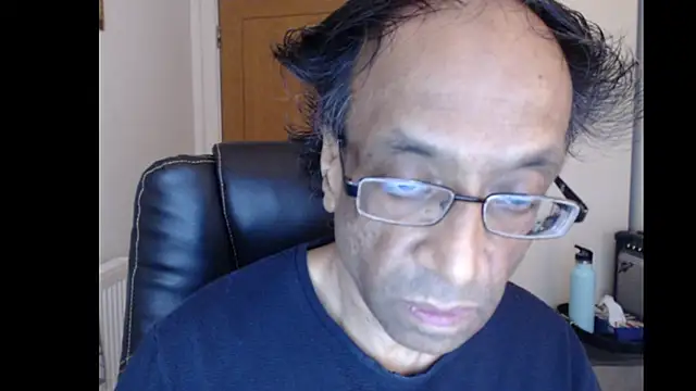 Snapshot of rauncher1 chatting on 06.23.26 rauncher1 online show from 06.23.26