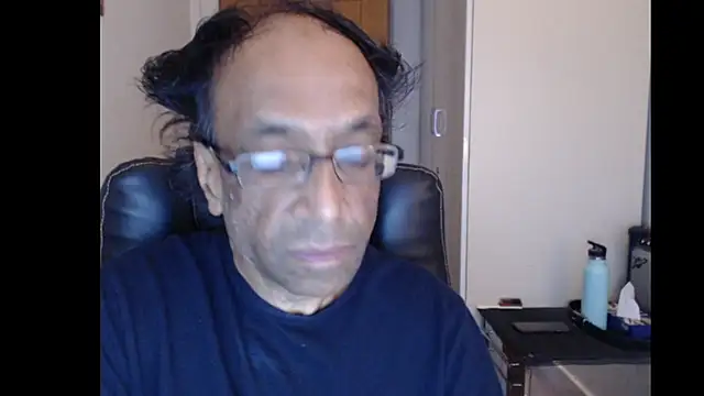 Snapshot of rauncher1 chatting on 06.25.26 rauncher1 online show from 06.25.26