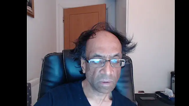 Snapshot of rauncher1 chatting on 06.26.26 rauncher1 online show from 06.26.26