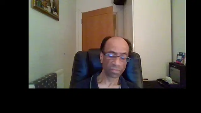 Snapshot of rauncher1 chatting on 06.26.26 rauncher1 online show from 06.26.26