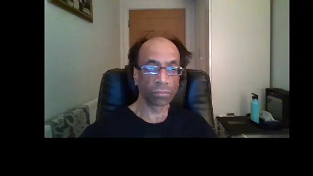 Snapshot of rauncher1 chatting on 07.11.26 rauncher1 online show from 07.11.26
