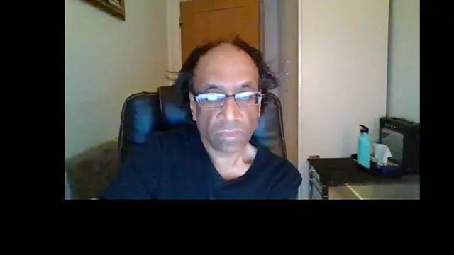 Snapshot of rauncher1 chatting on 07.12.26 rauncher1 online show from 07.12.26