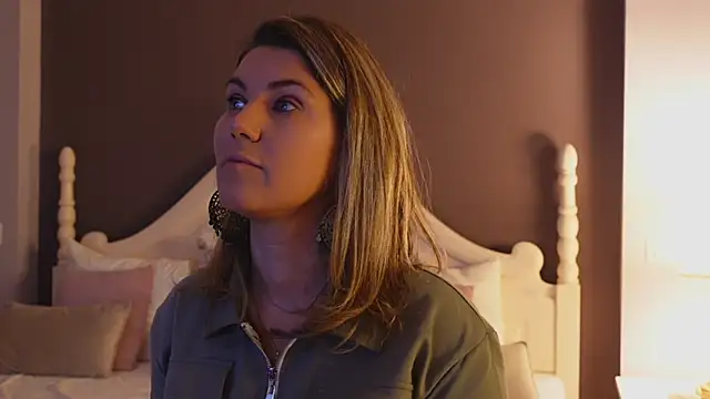 FeliciaKrige online show from 02.25.25