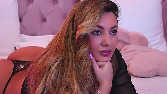 Snapshot of YaaraCollins chatting on 03.13.26 YaaraCollins online show from 03.13.26