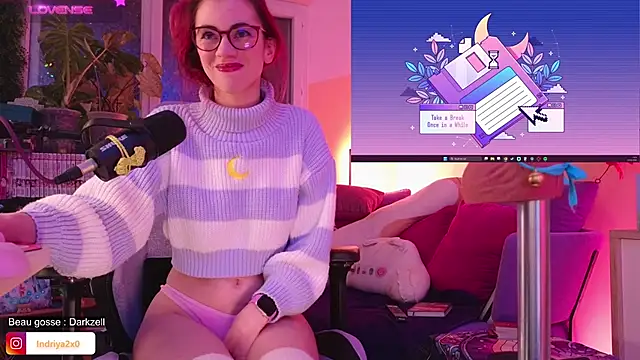 Snapshot of Indriya2x0 chatting on 11.19.25 Indriya2x0 online show from 11.19.25