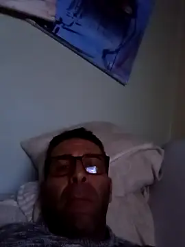 Snapshot of Lucianoconti chatting on 04.02.26 Lucianoconti online show from 04.02.26