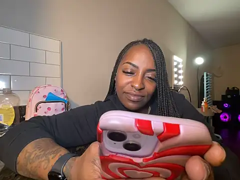 Snapshot of ChocolateTingz chatting on 02.16.26 ChocolateTingz online show from 02.16.26