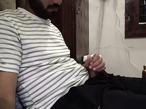 Snapshot of brownie_cake_cb chatting on 11.17.25 brownie cake cb online show from 11.17.25