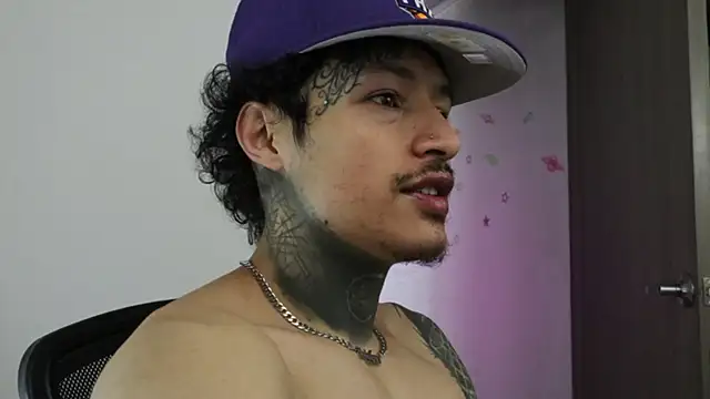 trieone online show from 09.17.25