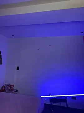 Victoria14  online show from 02.01.26