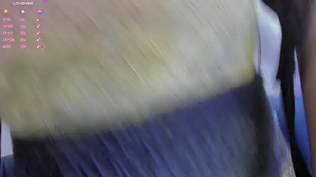 Snapshot of Juliana_bigboobs chatting on 11.23.25 Juliana bigboobs online show from 11.23.25