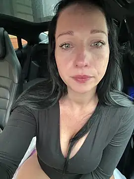 Snapshot of Viola_Beck chatting on 02.07.26 Viola Beck online show from 02.07.26