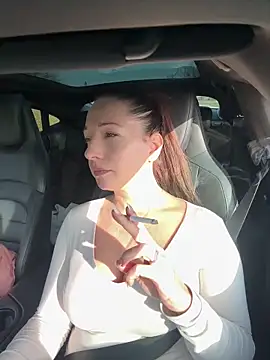 Snapshot of Viola_Beck chatting on 03.20.26 Viola Beck online show from 03.20.26