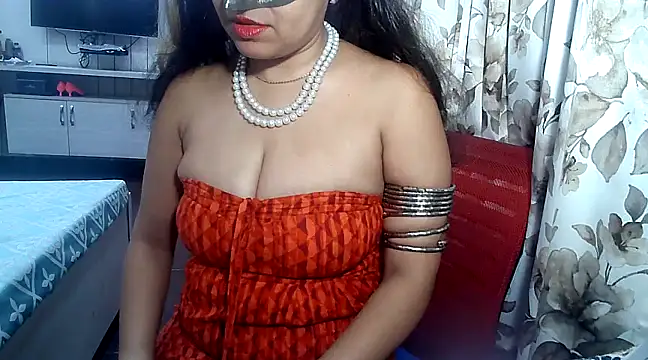 Snapshot of yourradhika chatting on 02.07.25 yourradhika online show from 02.07.25