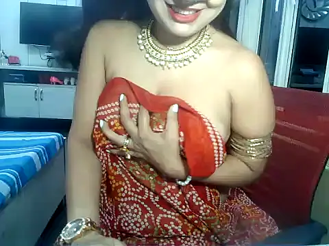 Snapshot of yourradhika chatting on 11.25.25 yourradhika online show from 11.25.25