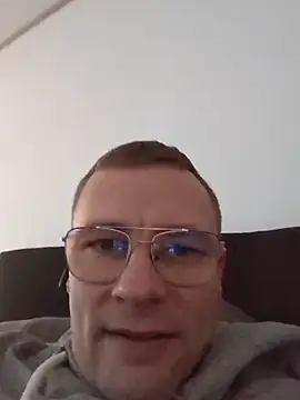 Snapshot of buchr1 chatting on 11.21.25 buchr1 online show from 11.21.25